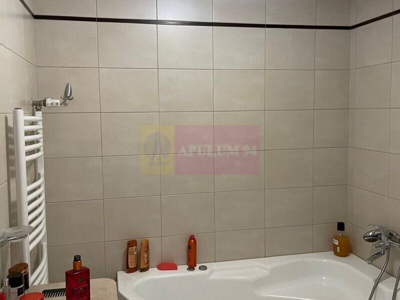 Vanzare apartament de 3 camere in zona Unirii-Goga